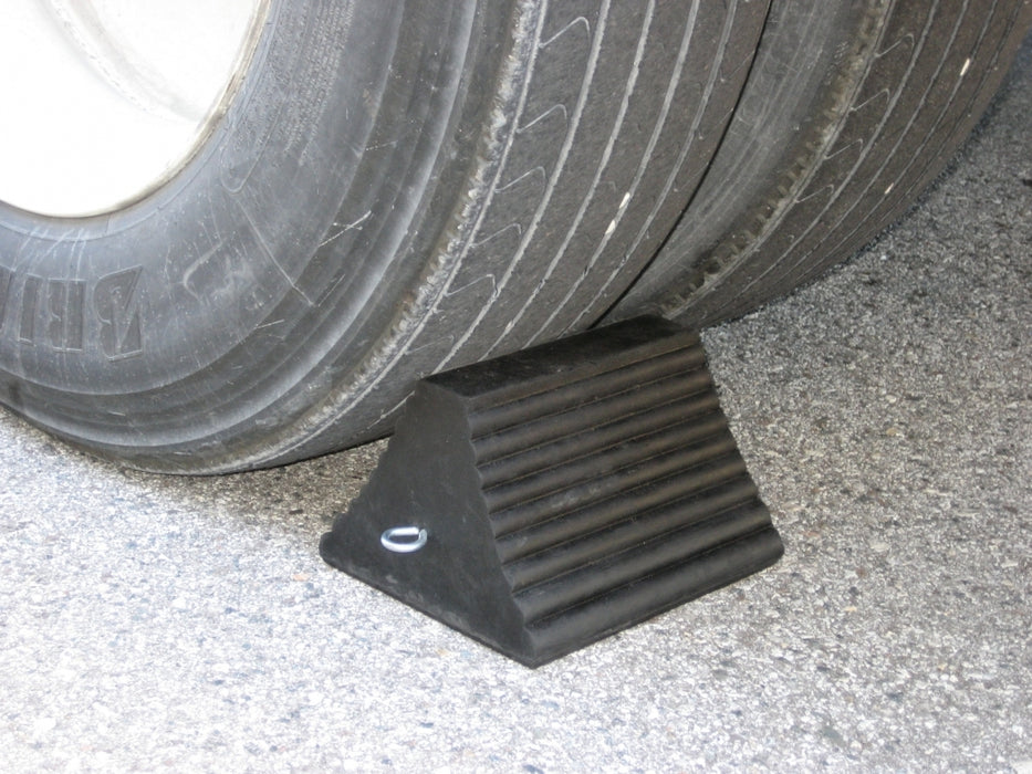 Blubird Pyramid Wheel Chock with Eye-bolt BBRWC01-1
