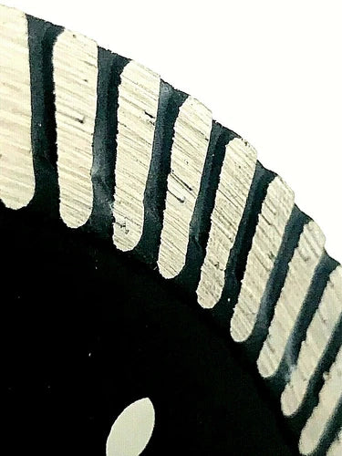 Bosch 5"  PREMIUM DIAMOND BLADE CONTINUOUS (SPECIALIZED TURBO) RIM 7/8" ARBOR DBC0502