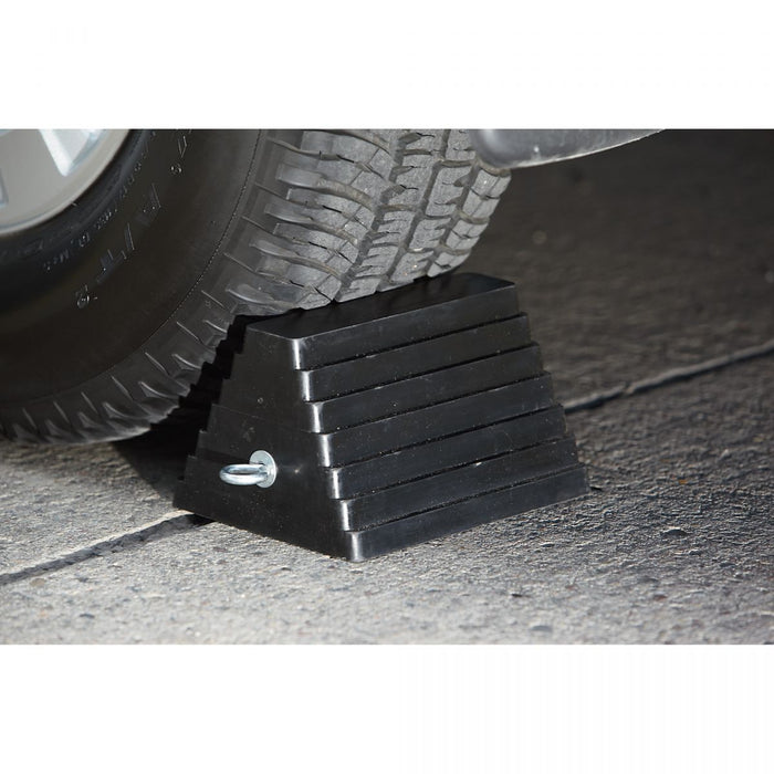 Blubird Pyramid Wheel Chock with Eye-bolt BBRWC01-1